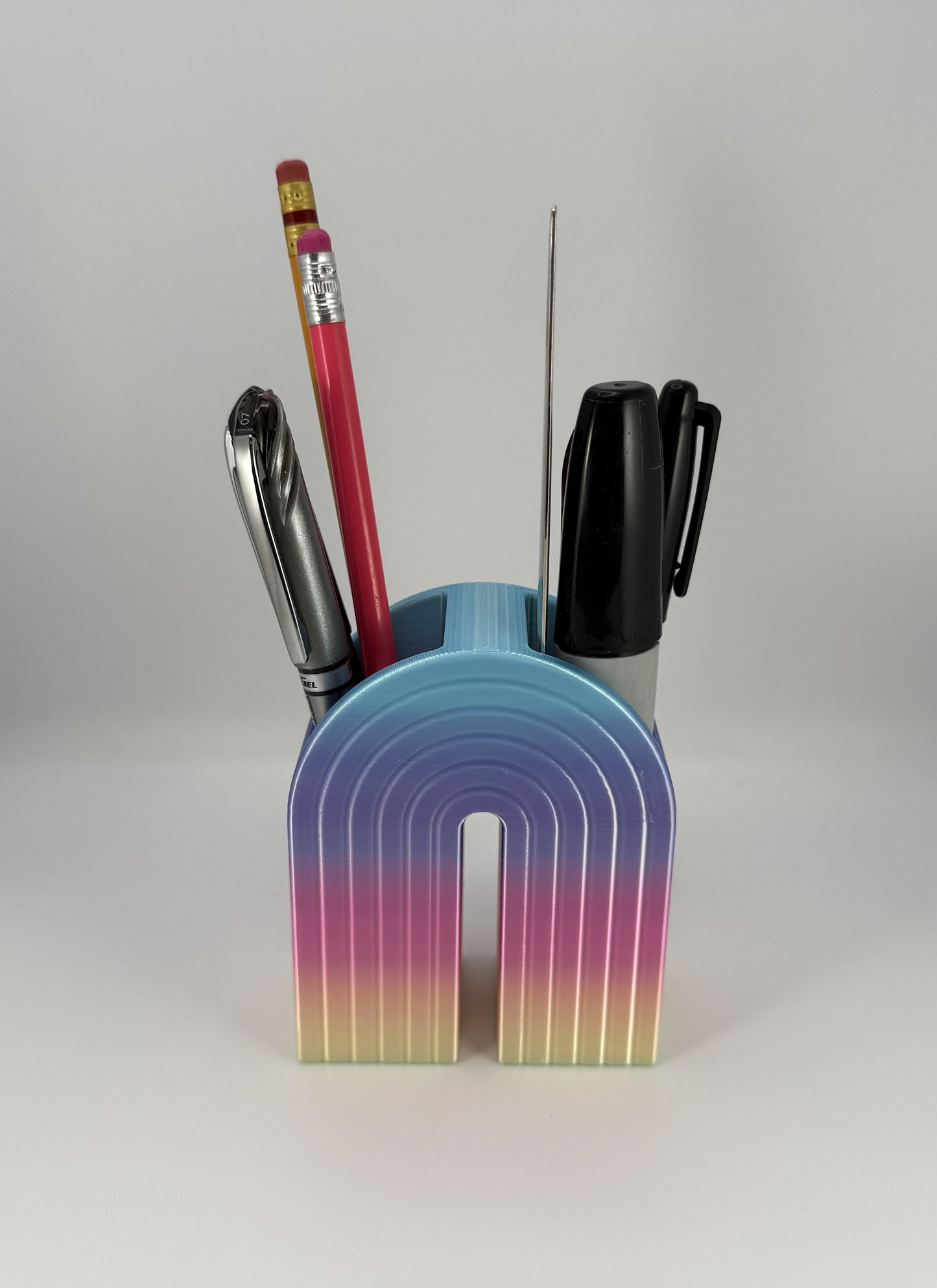 RAINBOW ARC PENCIL CUP